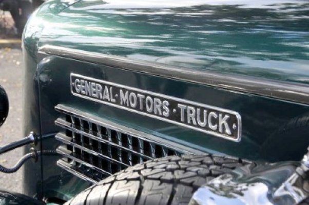 General Motors va închide fabricile din Australia